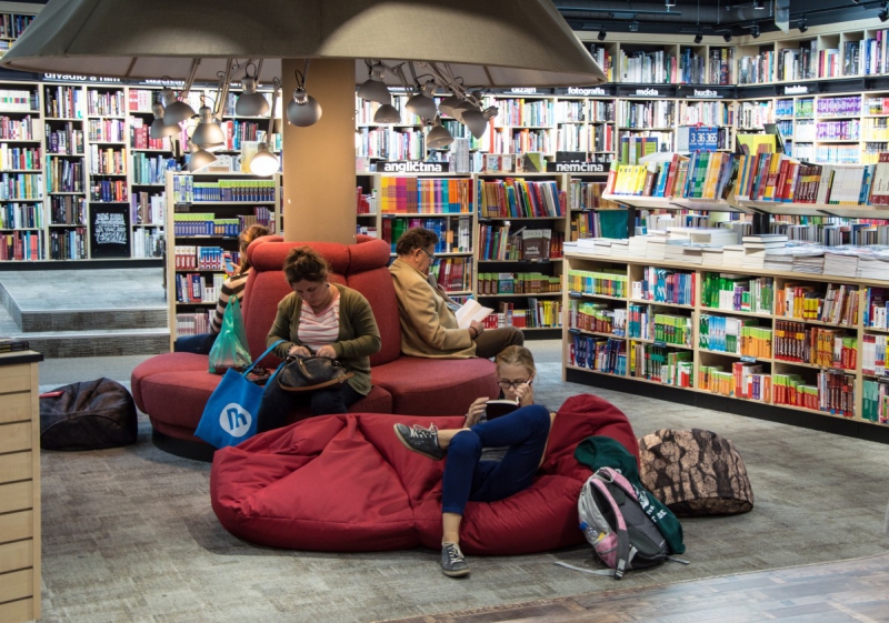 vente-CAILLE-min_books_bookstore_book_reader_readers_reading_shop_sale_books-849006